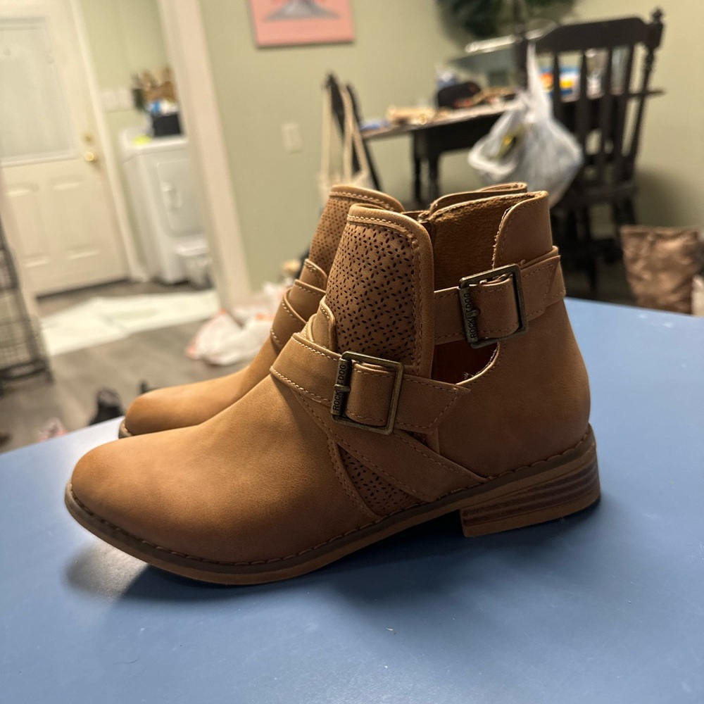 Rocket Dog Tan Ankle Boots with Buckle